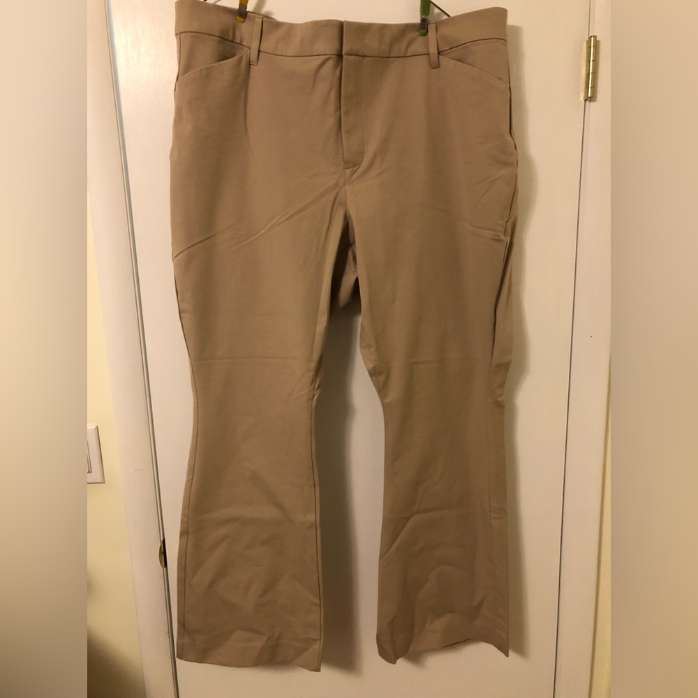 Old Navy Pixie Flare size 24